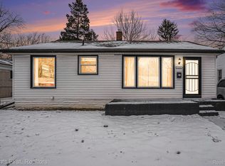 1329 Woodland Dr, Inkster, MI 48141