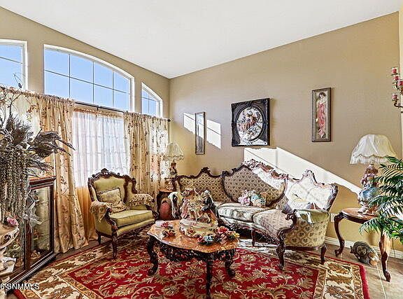 4th image of 2257 Sunrise Point Rd