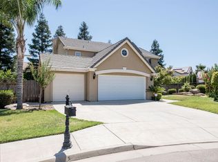 1801 E Oak Haven Dr, Fresno, CA 93730