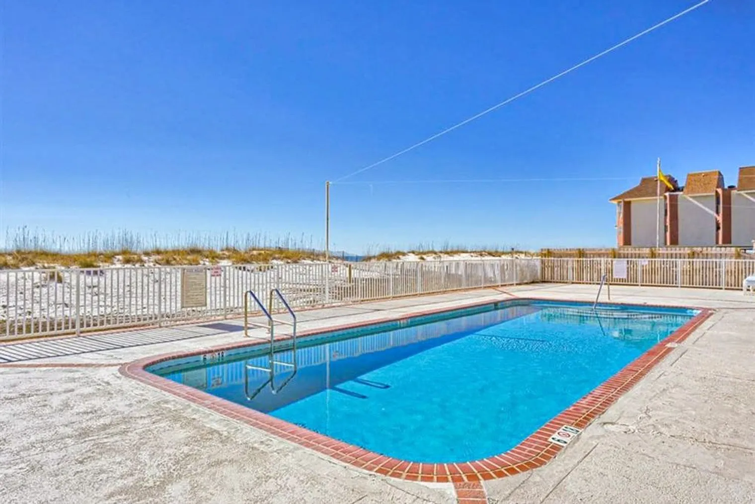 2 bed, 2.0 bath, 1033 sqft, $4,857 — Photo 3