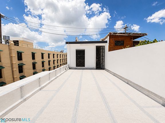 3rd image of 36 Calle Del Sol