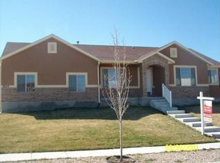 3853 S Panorama Dr, Saratoga Springs, UT 84045