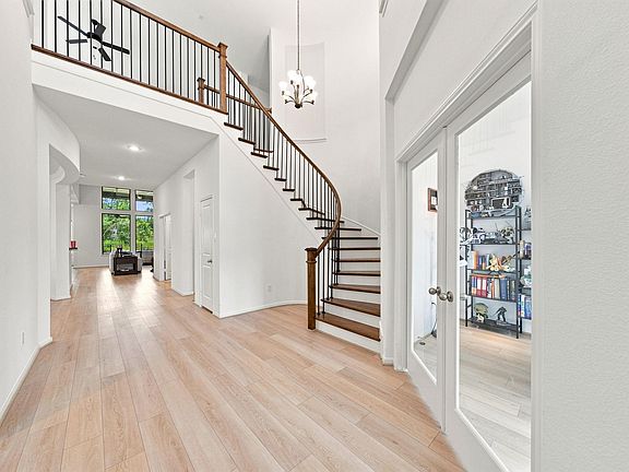 4th image of 3308 Little Walnut Way