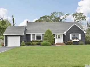 258 Gerritsen Ave, Bayport, NY