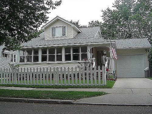 Street view front of house