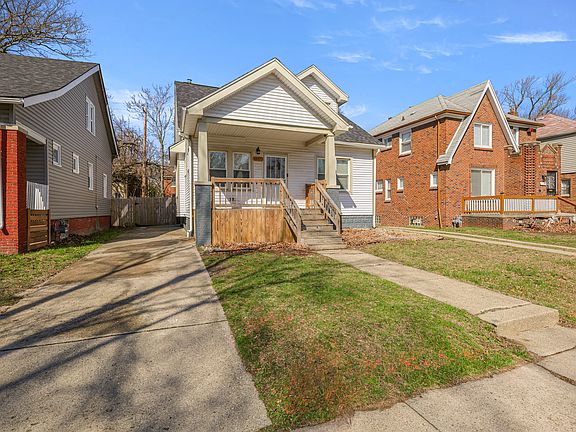 2nd image of 16177 Inverness St