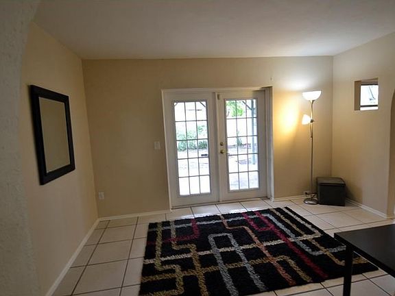 4th image of 1709 El Trinidad Dr E