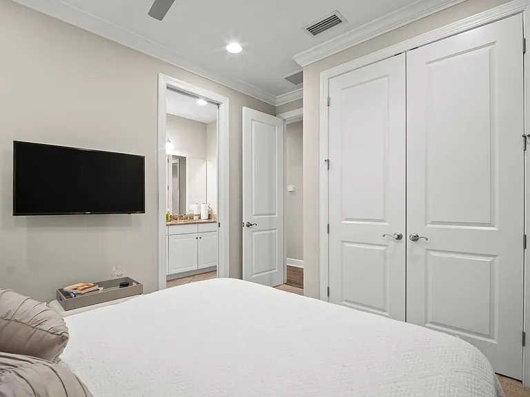 Third Queen bedroom