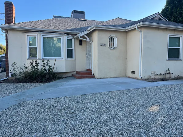 12500 Hatteras St, Valley Village, CA 91607