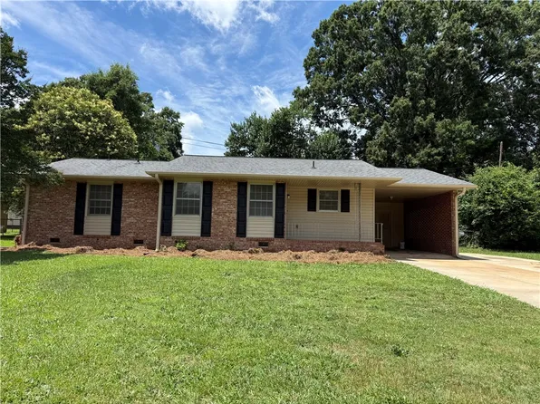 1507 E Calhoun St, Anderson, SC 29621