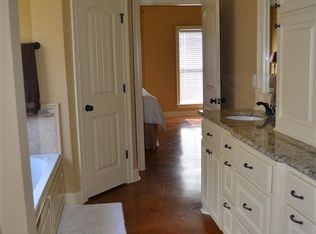 4016 Highway 18, Brandon, MS 39042