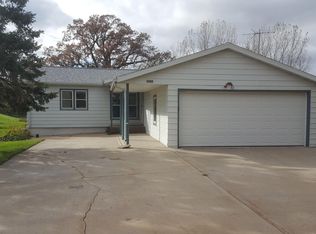 7595 Grinde Rd, Deforest, WI 53532