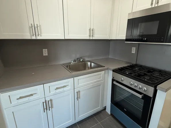 17859 Wexford Ter Floor 2, Jamaica, NY 11432