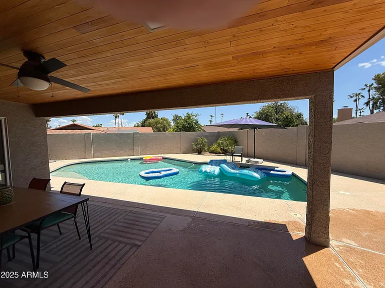 8361 E Via De Encanto — Photo 38