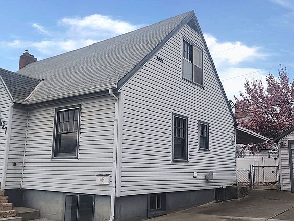 2nd image of 627 NW 9th St