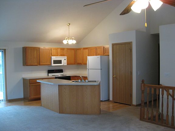 2nd image of 3501 W Plum St