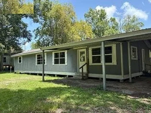 1267 Bayou Portage Rd, Saint Martinville, LA 70582