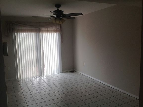 4th image of 262 Rebecca Ann Ct