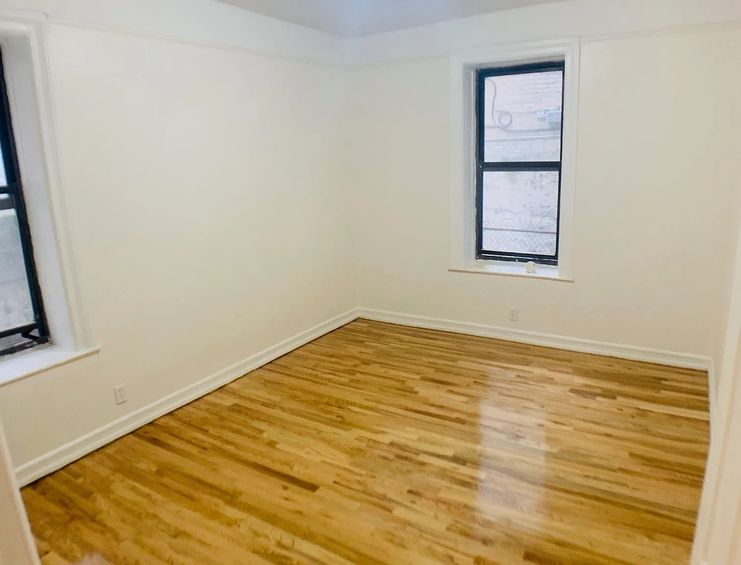 10 Cooper Street — Photo 3