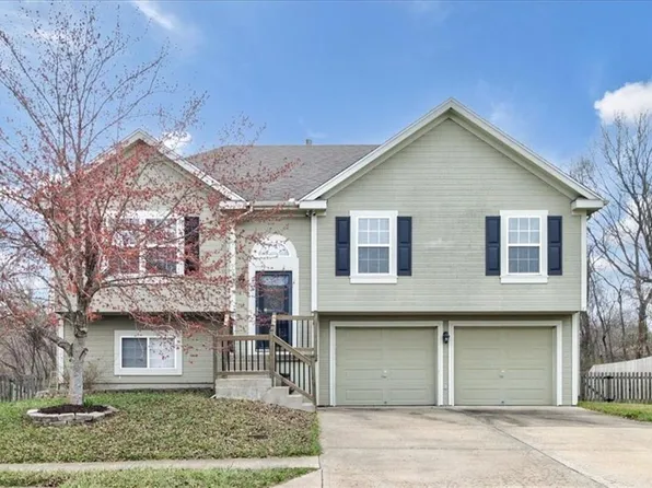 19601 E 10th St S, Independence, MO 64056