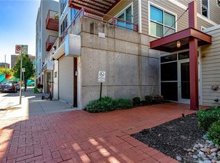 522 Locust Ln UNIT 310, Kansas City, MO 64106