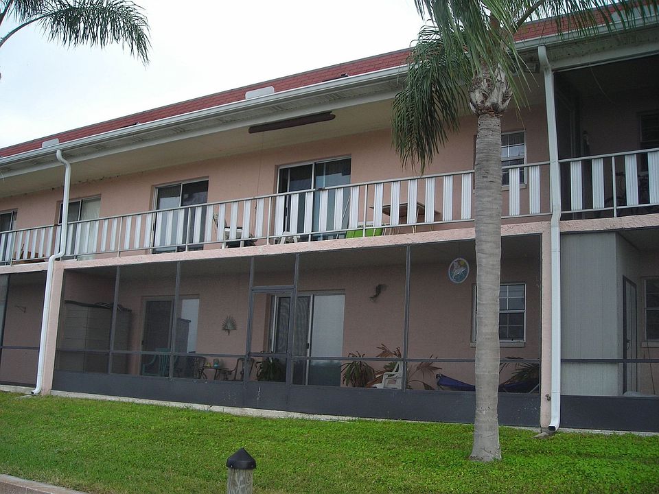 2nd image of 8807 Bay Pointe Dr Unit A207