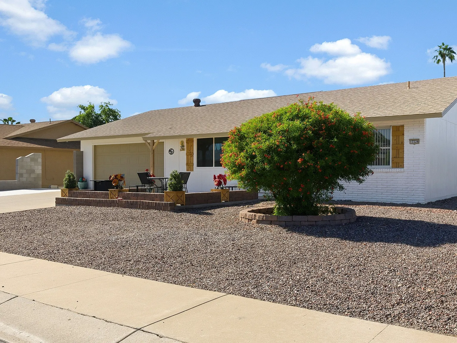 2 bed, 1250 sqft, $2,695 — Photo 2