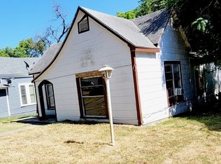 518 E Sears St, Denison, TX 75021