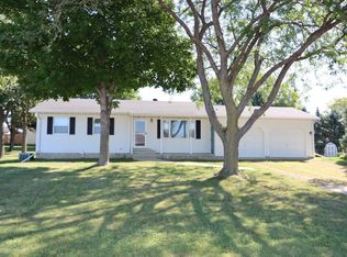 109 Burg Ave, Nicollet, MN 56074