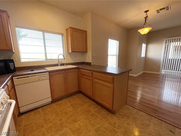 3925 Legend Hills St #202 — Photo 9