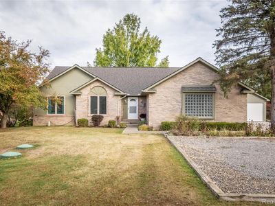 1455 Orion Rd, Lake Orion, MI, 48362