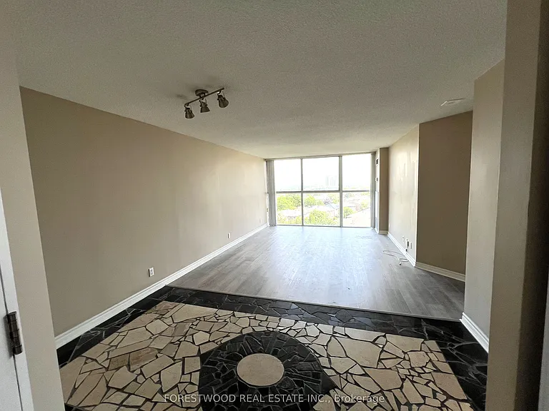 35 Trailwood Dr #711 — Photo 4