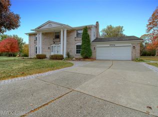 6564 Alderley Way, West Bloomfield, MI 48322