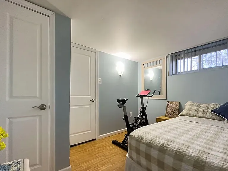 1 Berkshire Ct — Photo 7