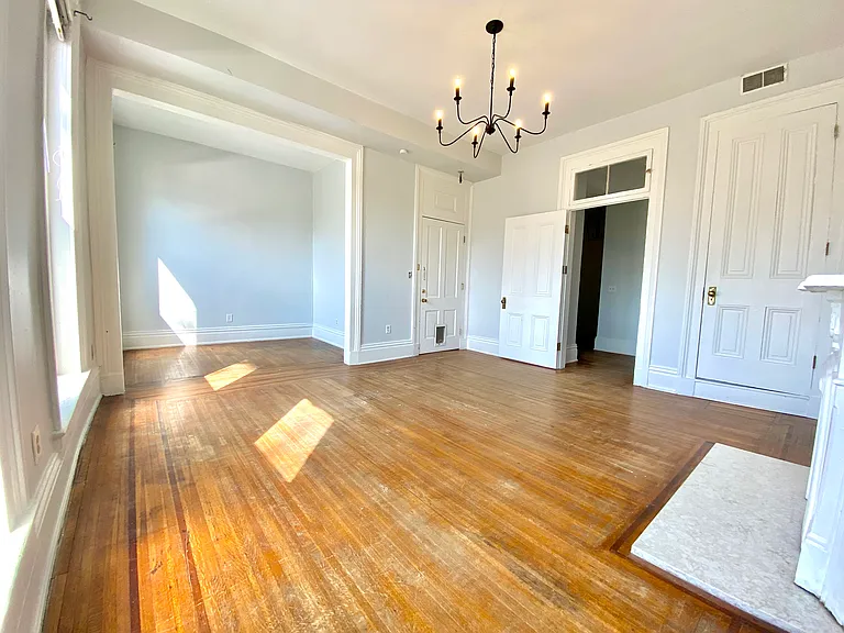 1233 S 1st St #2 — Photo 8