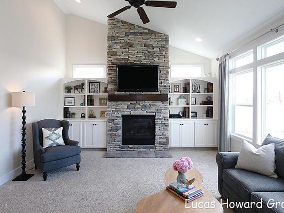 4th image of 2164 Cory Dr