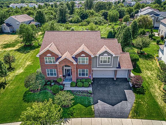 2nd image of 2966 Shamrock Dr