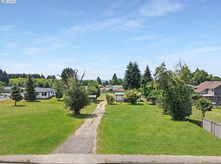 12716 NW 36th Ave, Vancouver, WA 98685