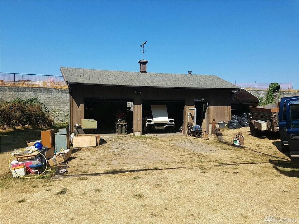 2nd image of 1028 Hanford Ave