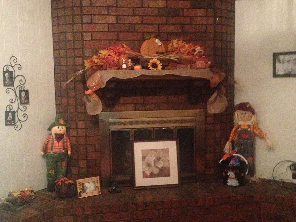 2nd image of 146 W 58th St