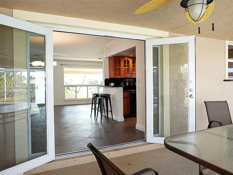 4205 McKinley St — Photo 23