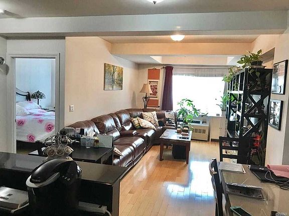 3rd image of 143-20 Hoover Ave #204