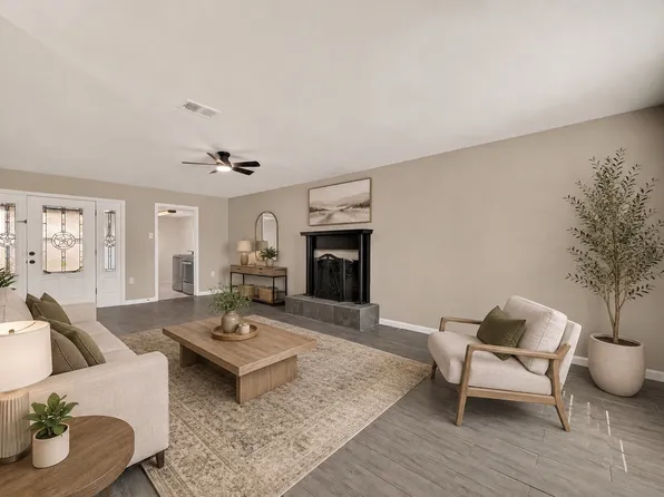 1814 Eagle Point Rd, Crosby, TX 77532