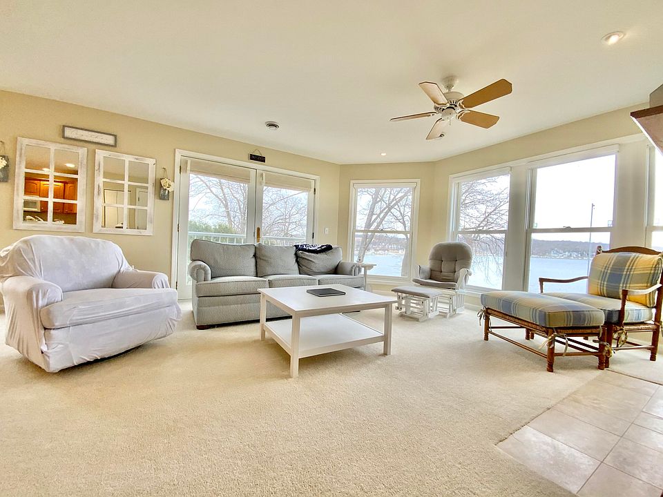 2nd image of 432 Harvard Ave #4D