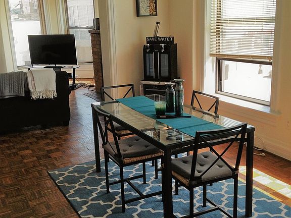 5th image of 757 W Diversey Pkwy APT 2E