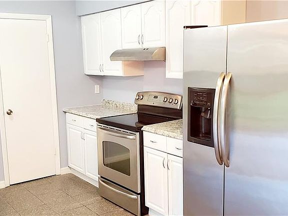 4th image of 727 Royal Palm Dr