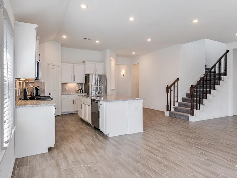 7523 McKinney Falls Ct — Photo 7