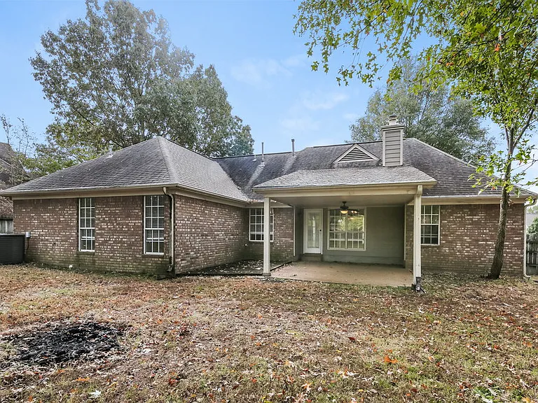 2350 Heather Rdg — Photo 16