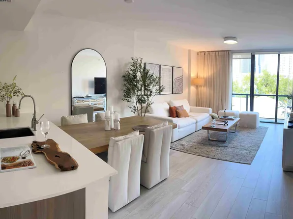 201 SW 17th Rd, Miami, FL