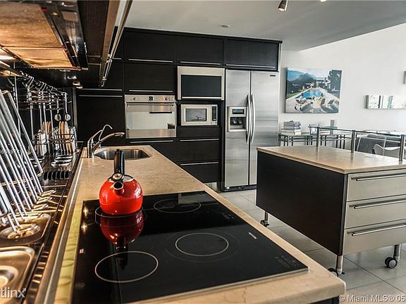 3rd image of 6000 Collins Ave APT 505